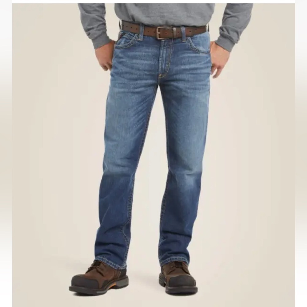 Ariat FR M4 Relaxed Low Rise Boot Cut Jean CAT 2/2112 Work Jeans Men’s 40/32